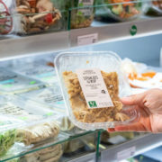 Крупнейшая сеть супермаркетов в Нидерландах удвоила ассортимент вег-продуктов